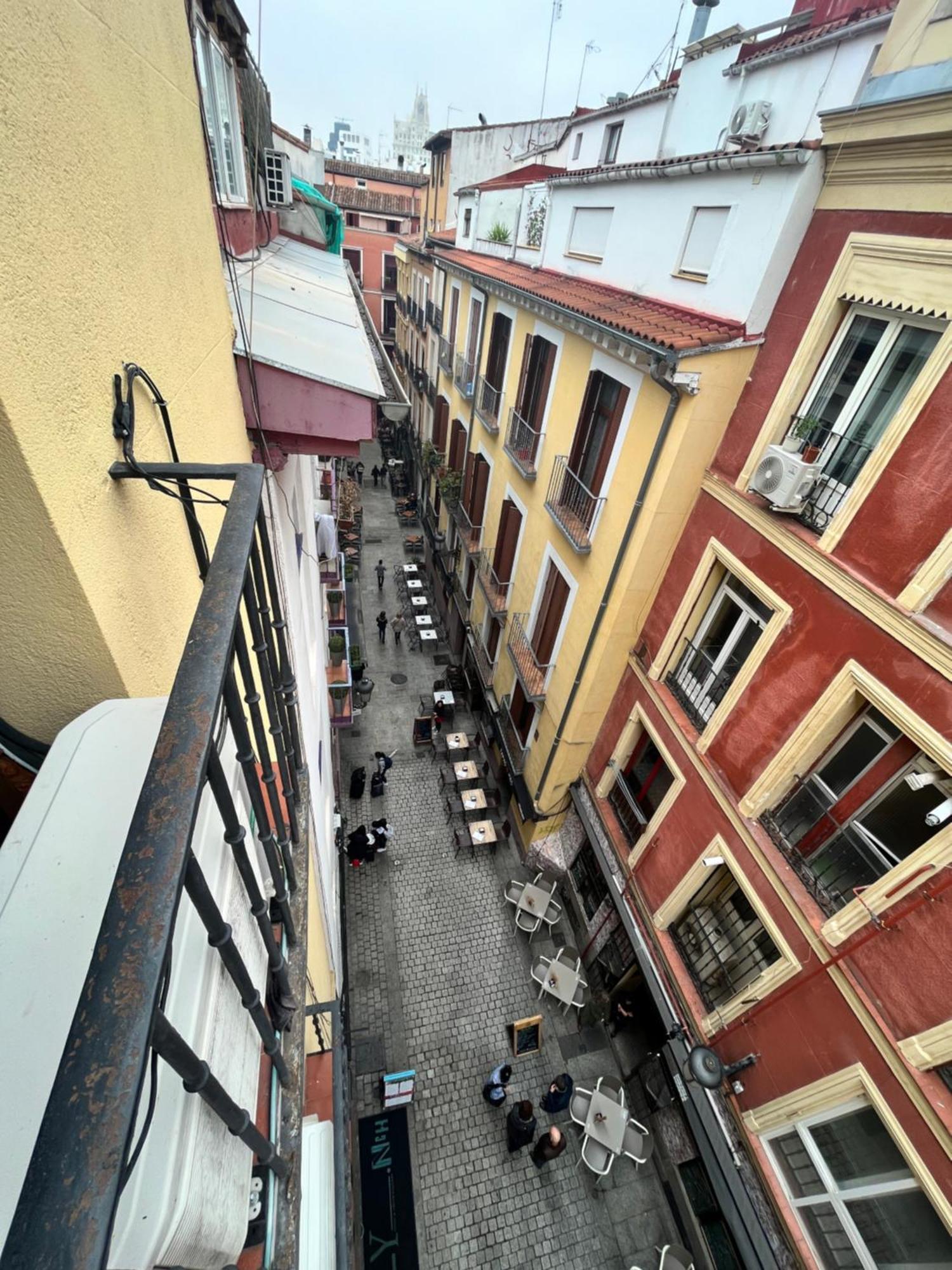 Exclusivo En Sol Exterior Bar Temporal Appartement Madrid Buitenkant foto